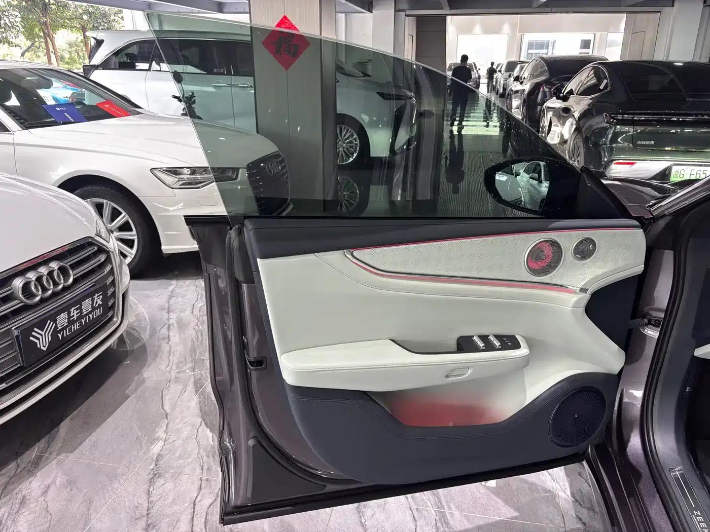 Extreme Krypton 001 2026 Model 103-degree AWD Ultra Edition — миниатюра 20