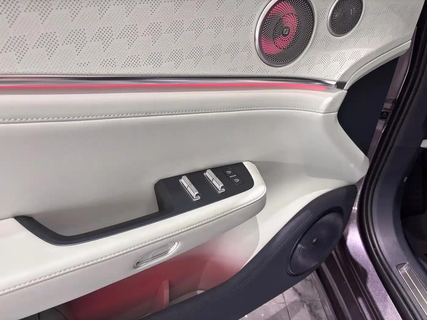 Extreme Krypton 001 2026 Model 103-degree AWD Ultra Edition — миниатюра 21