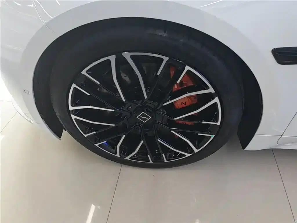 Extreme Krypton 001 2025 YOU Edition 100kWh Four-Wheel Drive — миниатюра 23