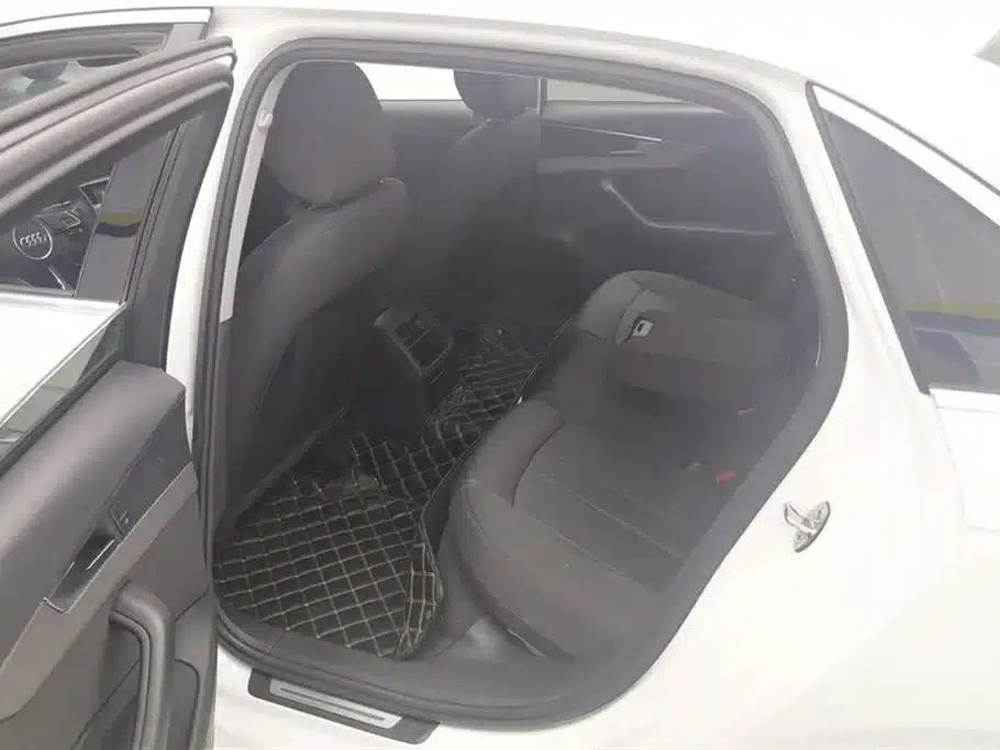 Audi A4L 2019 40 TFSI Progressive (China VI Emission Standard) — миниатюра 11