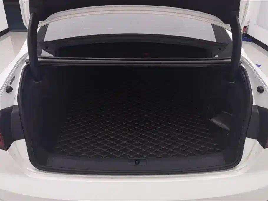 Audi A4L 2019 40 TFSI Progressive (China VI Emission Standard) — миниатюра 4