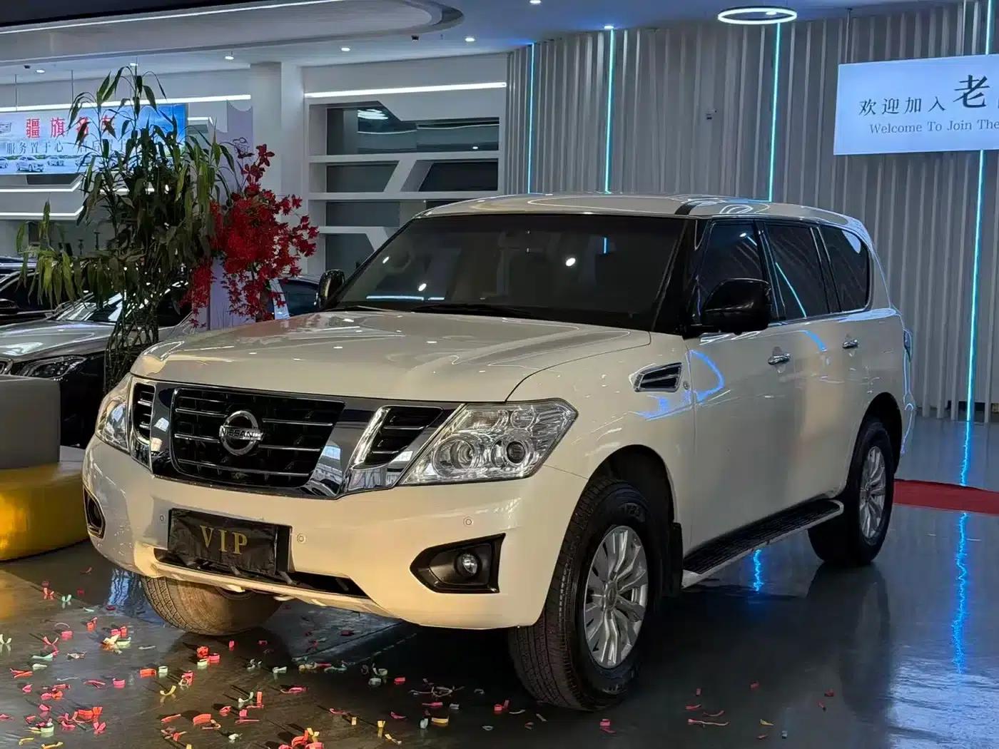 Nissan Patrol 2018 4.0L Leader Edition — миниатюра 1