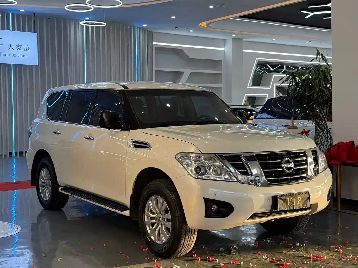 Nissan Patrol 2018 4.0L Leader Edition — миниатюра 3