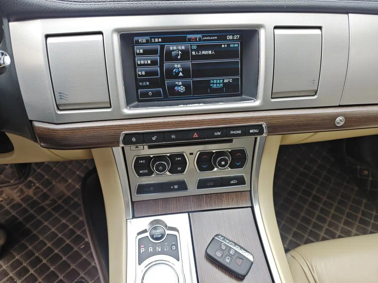 Used Jaguar XF 2013 XF 2.0T Luxury Edition — миниатюра 13