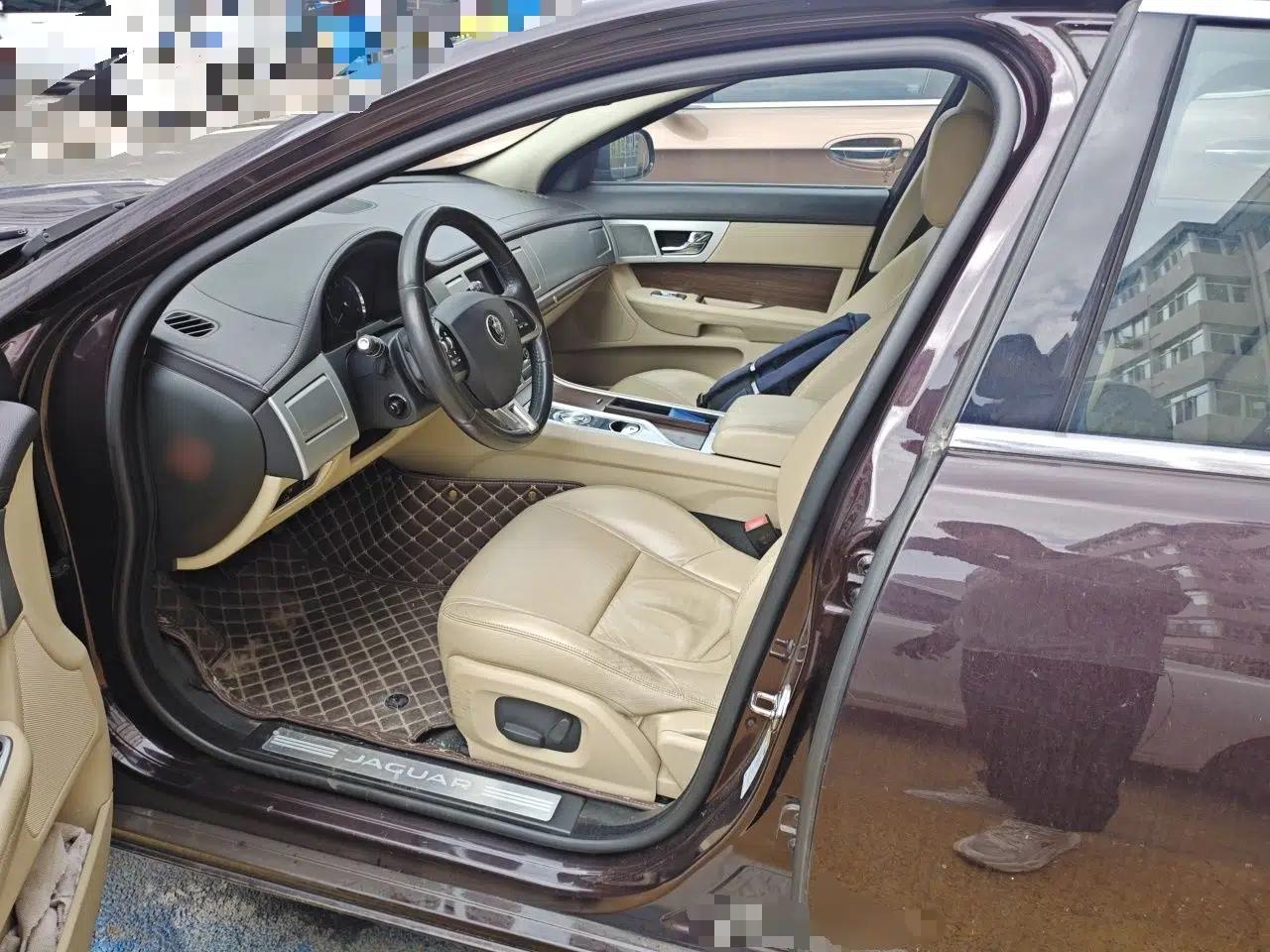 Used Jaguar XF 2013 XF 2.0T Luxury Edition — миниатюра 15