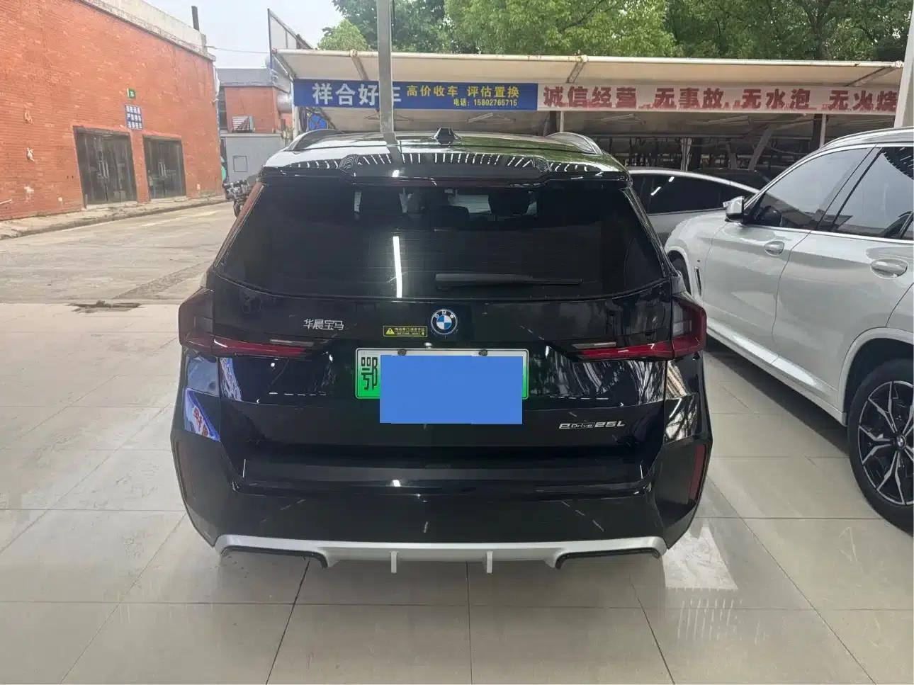 BMW iX1 2023 eDrive25L M Sport Package — миниатюра 12