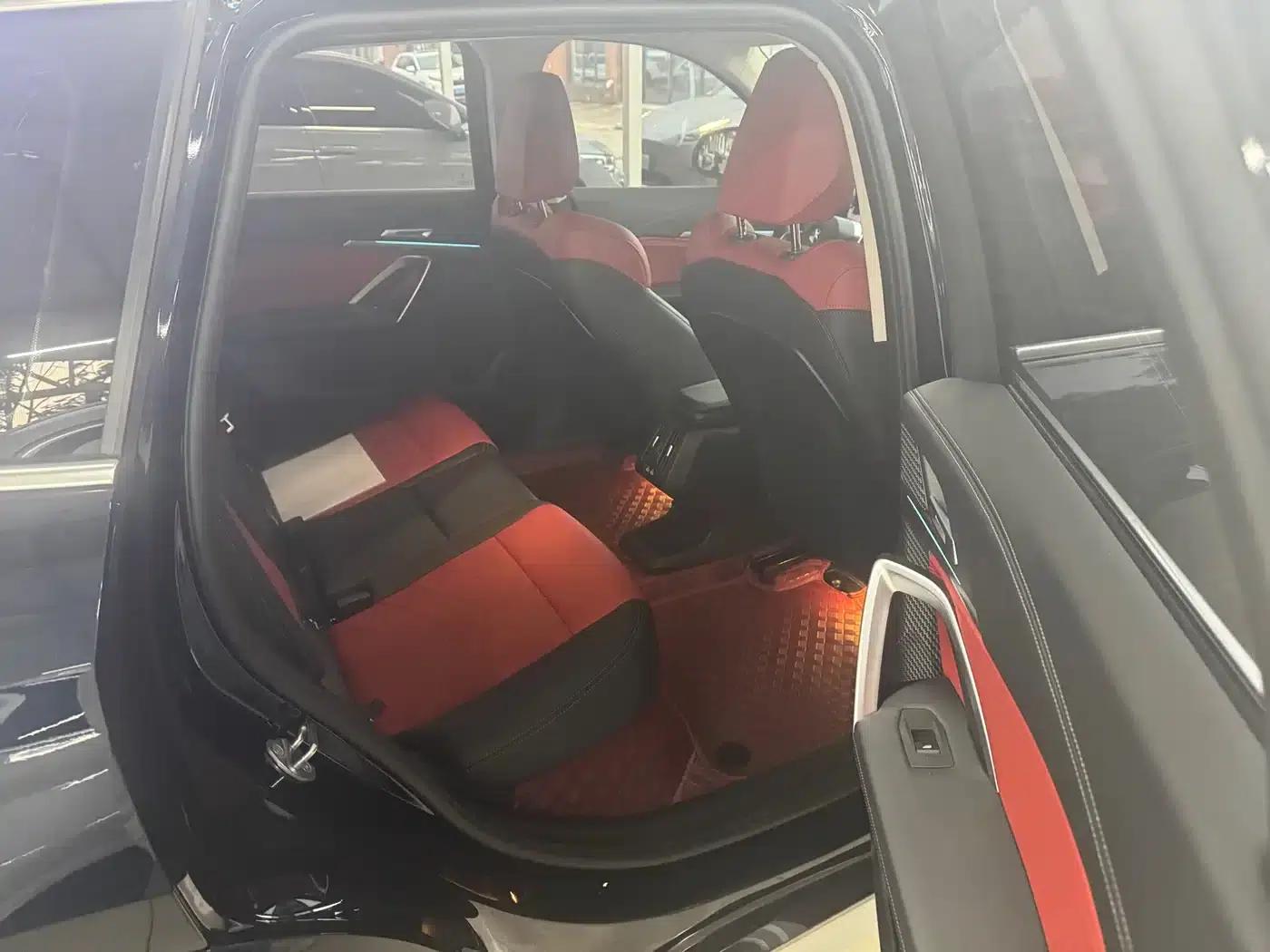 BMW iX1 2023 eDrive25L M Sport Package — миниатюра 8