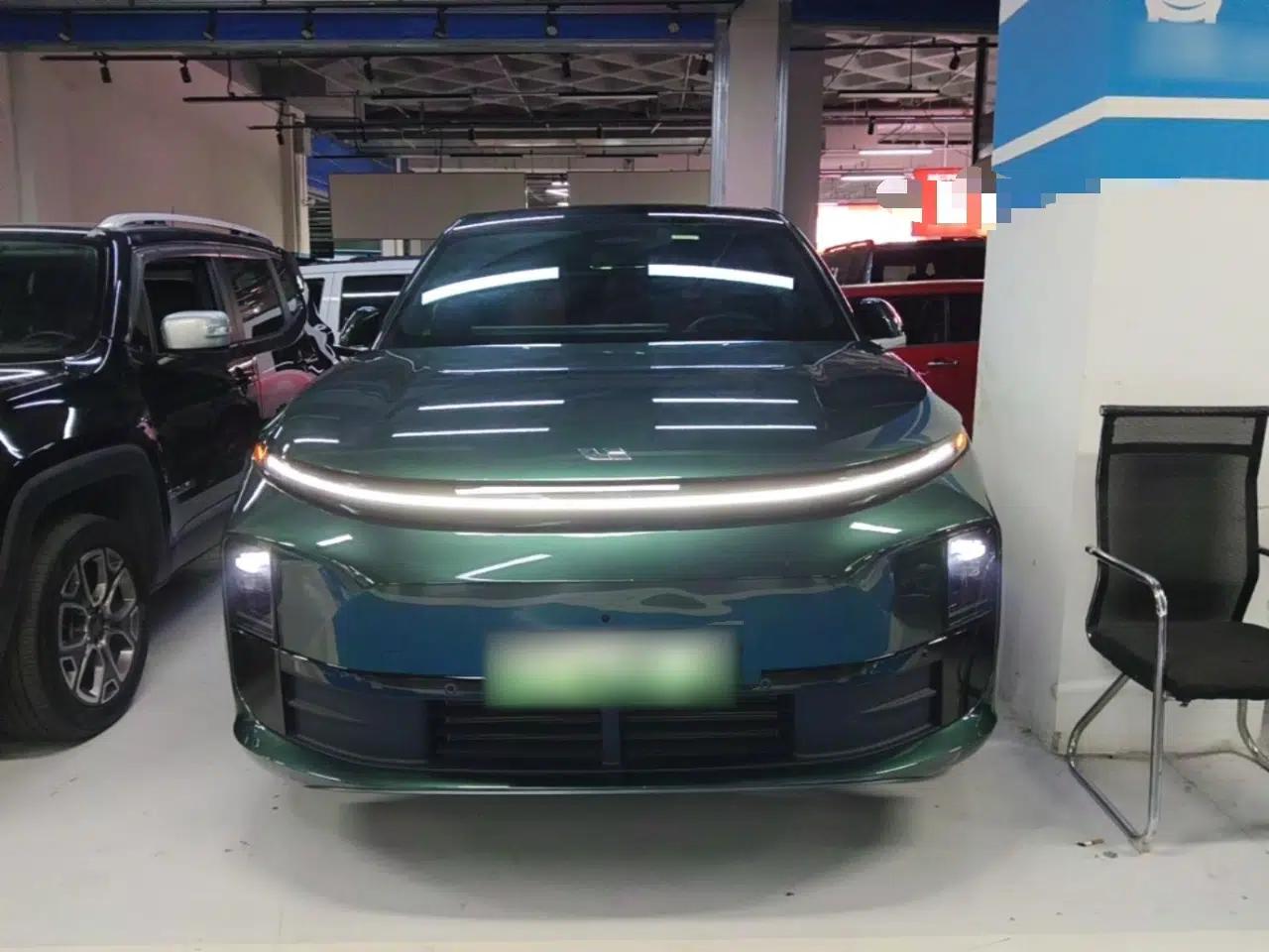 Used Li Auto L6 2024 Pro Model — миниатюра 2