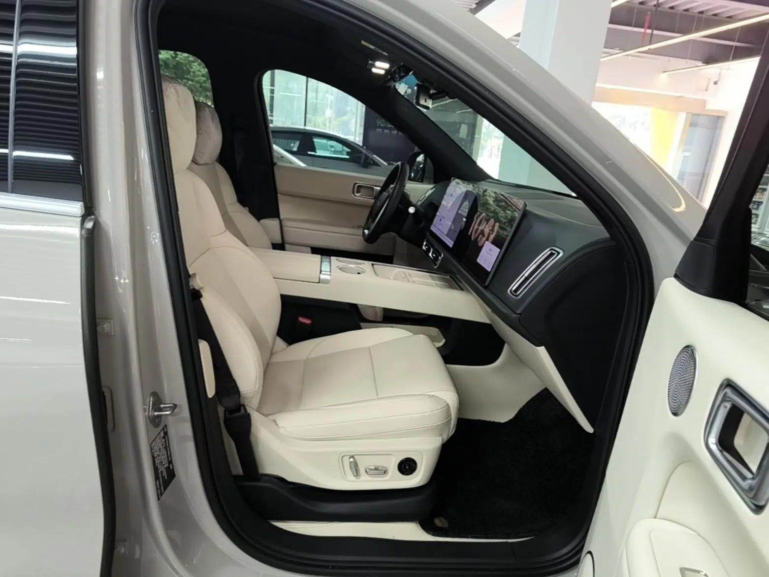 Used Li Auto L6 2024 Max — миниатюра 19