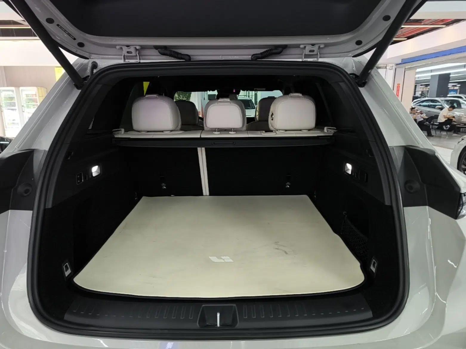 Used Li Auto L6 2024 Max — миниатюра 22