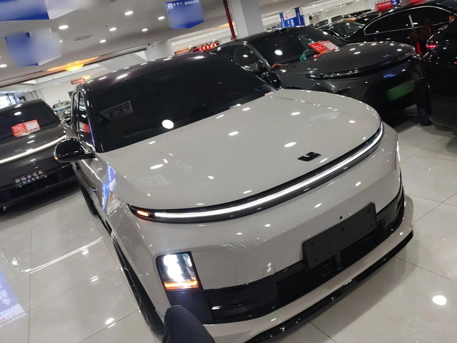 Used Li Auto L6 2024 Pro Model — миниатюра 3
