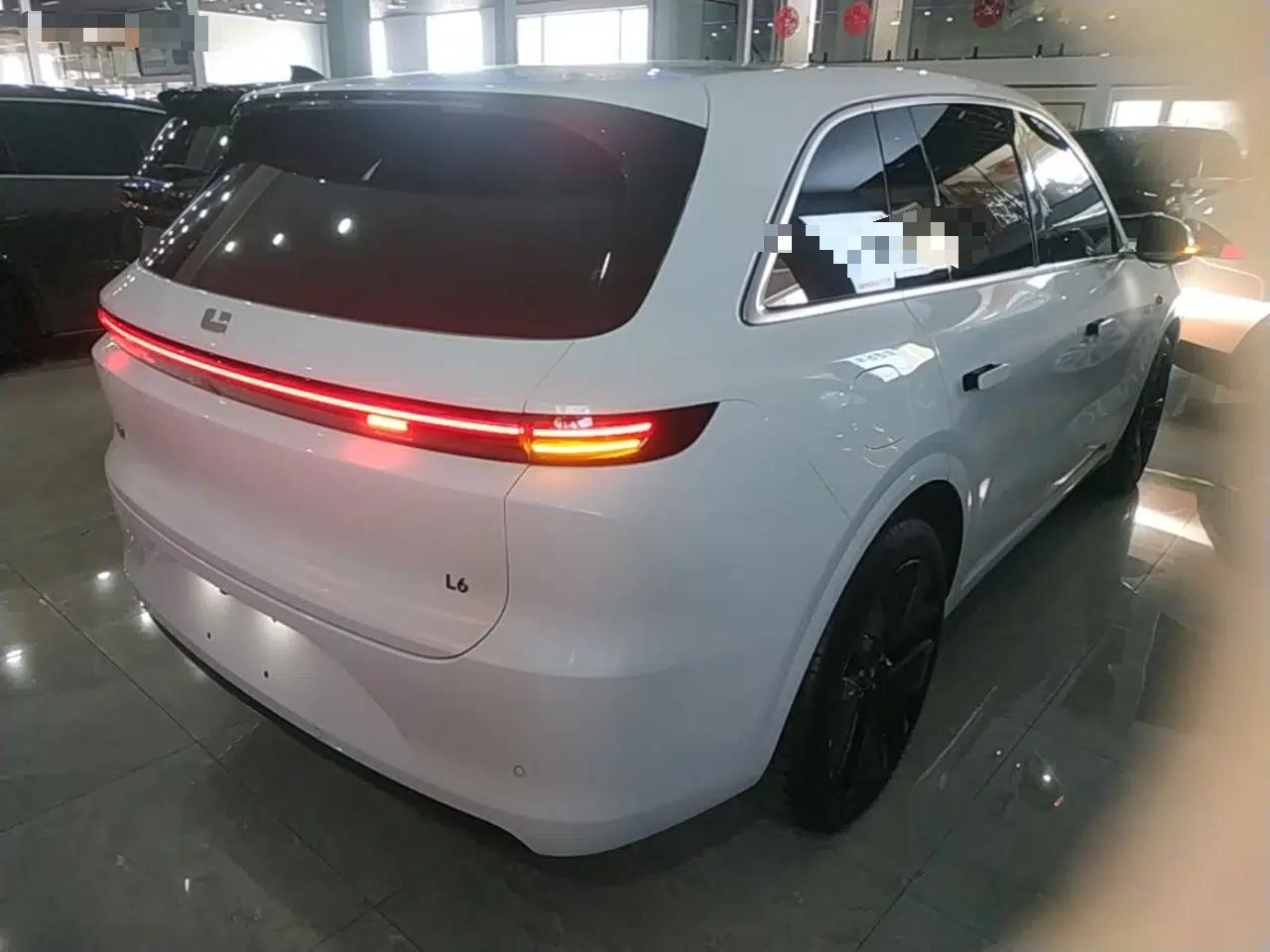 Used Li Auto L6 2024 Pro Model — миниатюра 6
