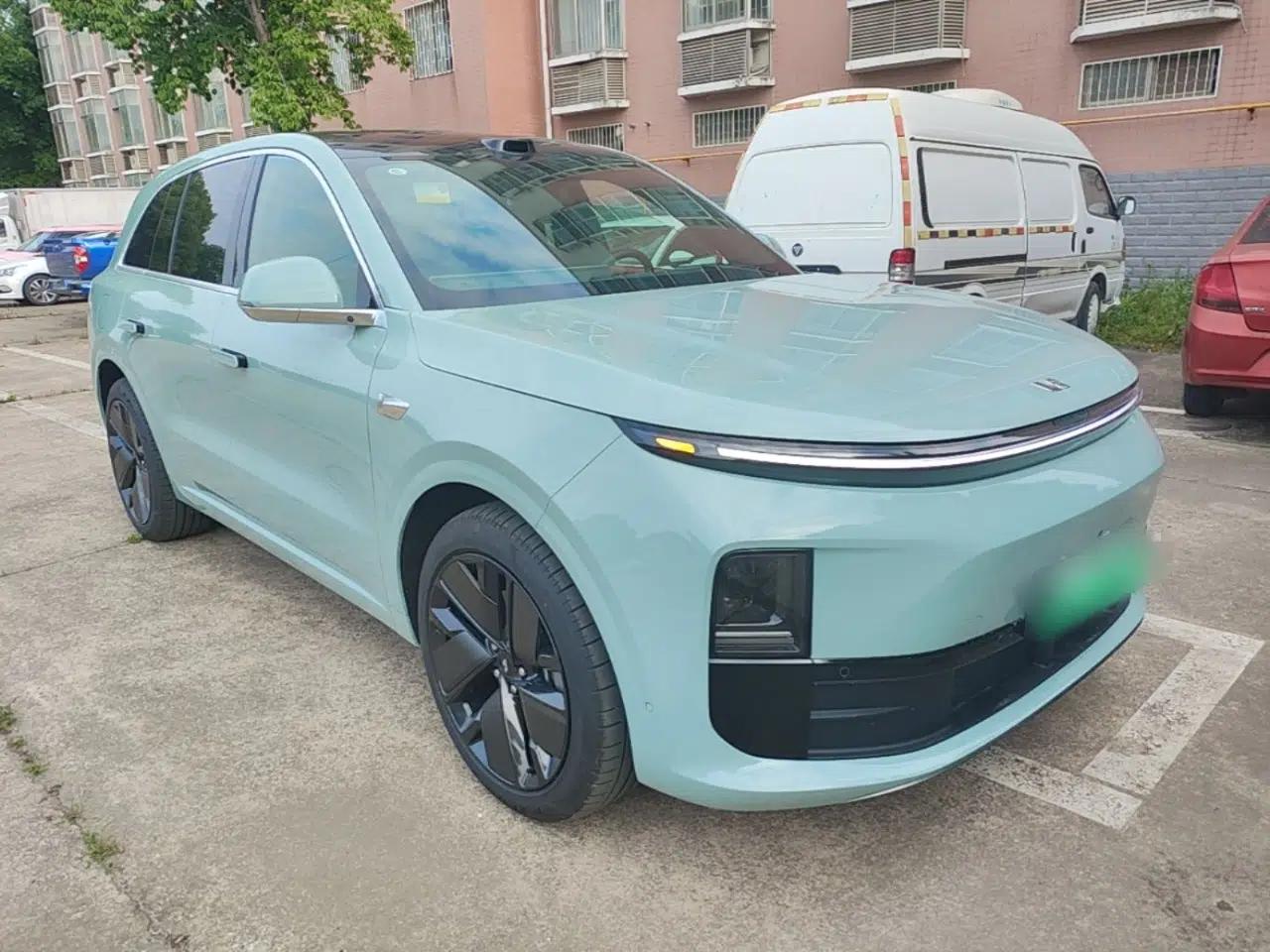 Used Li Auto L6 2025 Max Smart Refresh Edition — миниатюра 3