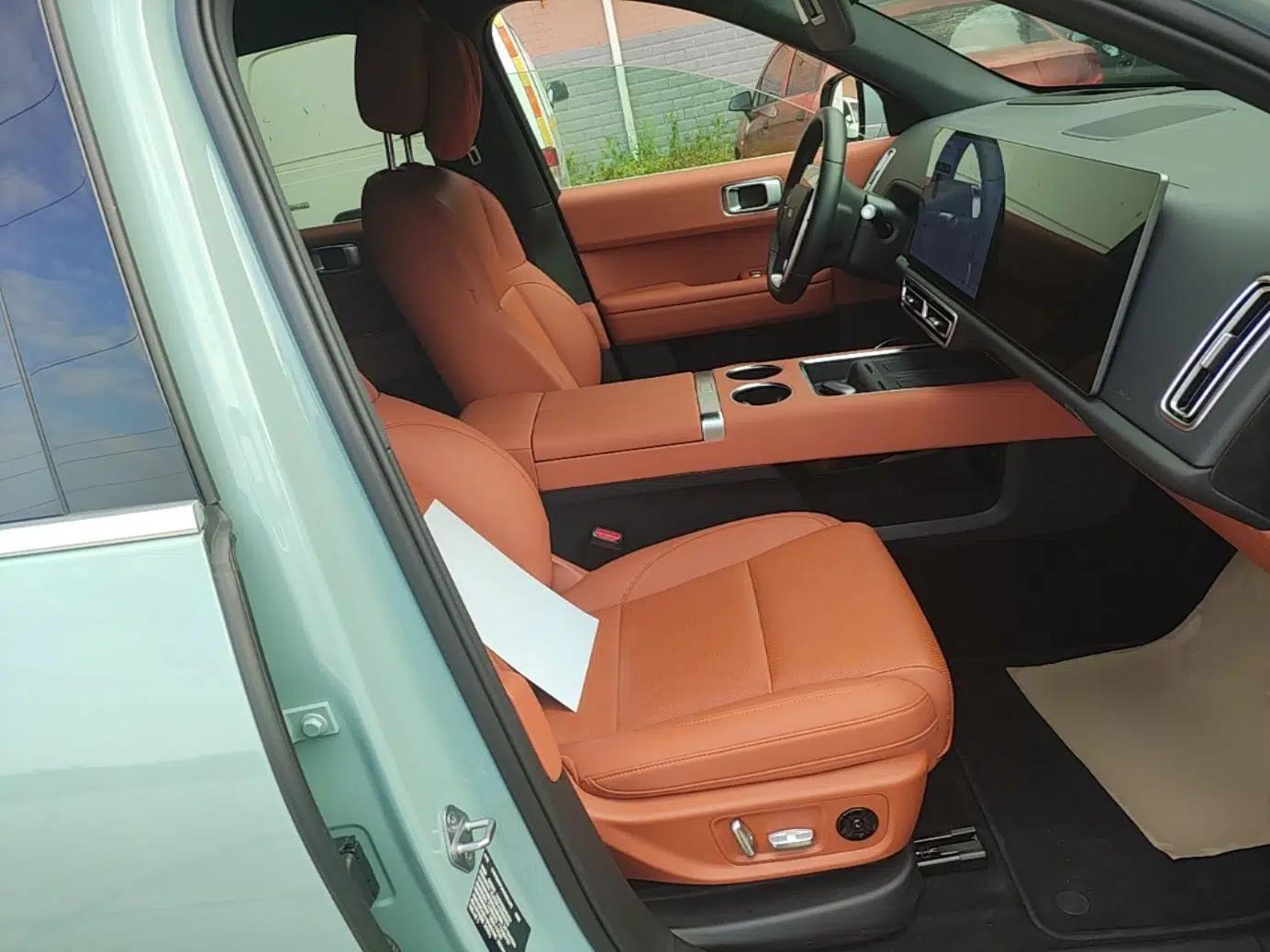 Used Li Auto L6 2025 Max Smart Refresh Edition — миниатюра 24