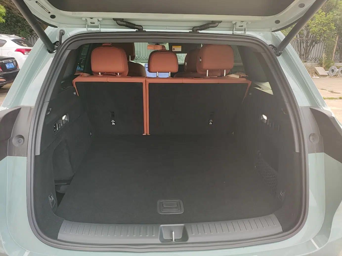 Used Li Auto L6 2025 Max Smart Refresh Edition — миниатюра 27