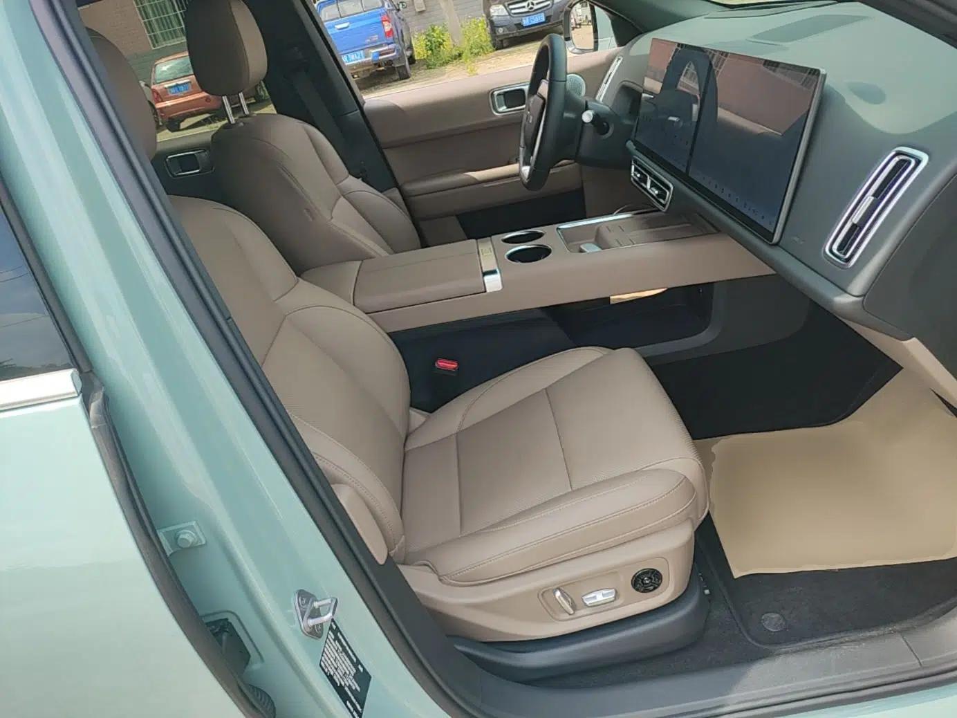 Used Li Auto L6 2025 Pro Smart Refresh Edition — миниатюра 24