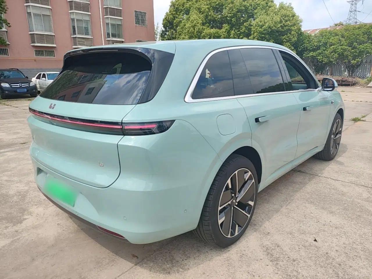 Used Li Auto L6 2025 Pro Smart Refresh Edition — миниатюра 6