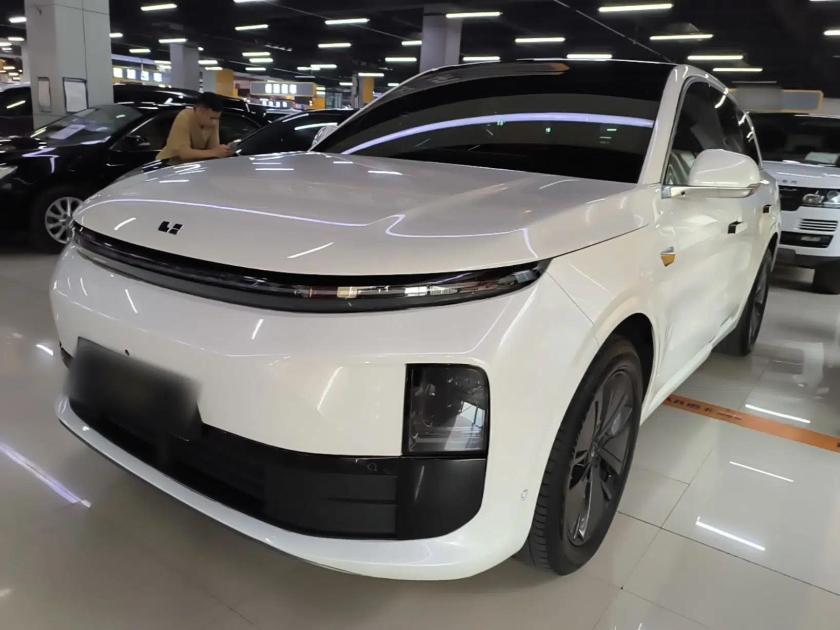 Used Li Auto L6 2024 Pro Model — миниатюра 1