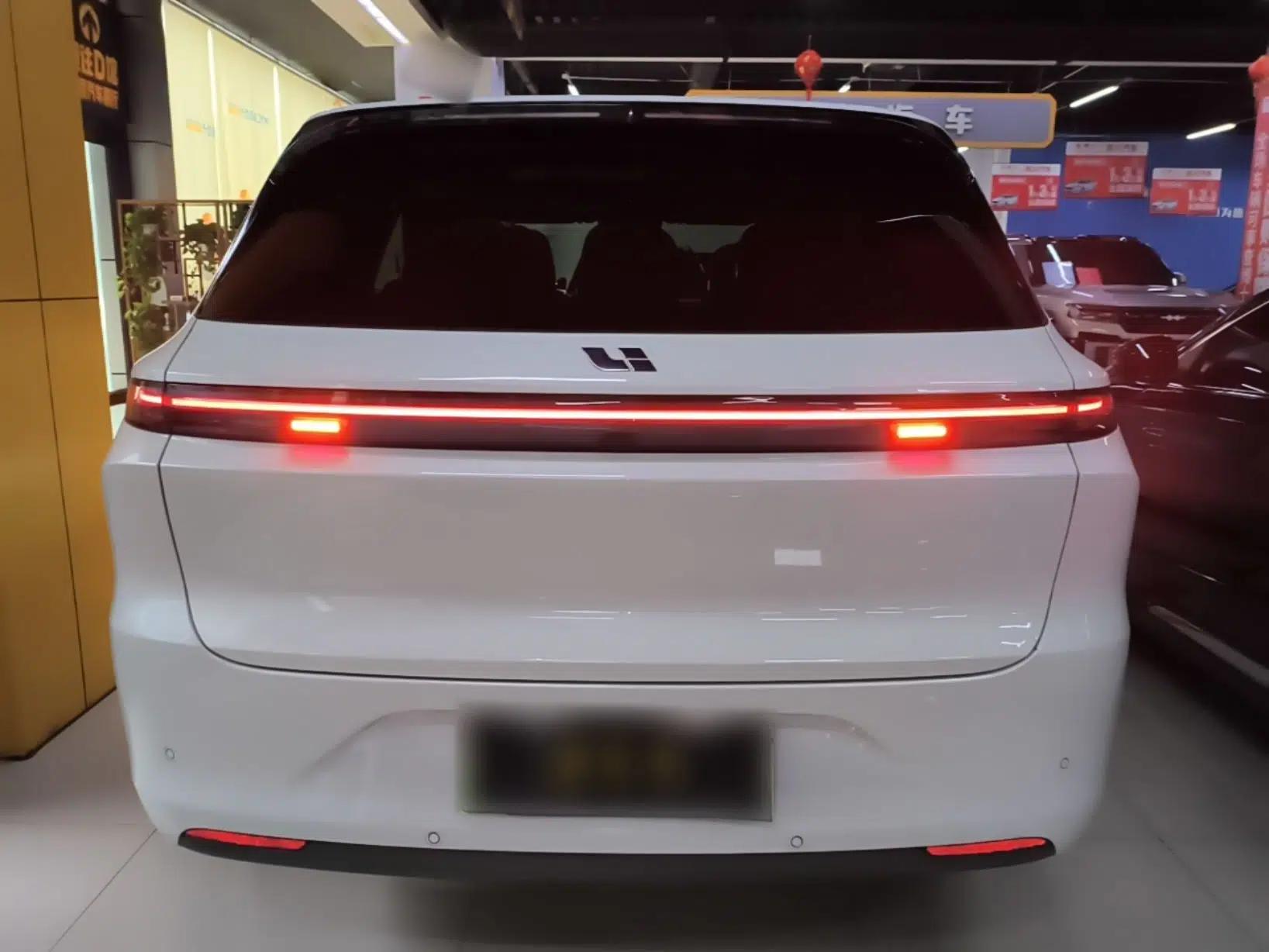 Used Li Auto L6 2024 Pro Model — миниатюра 5