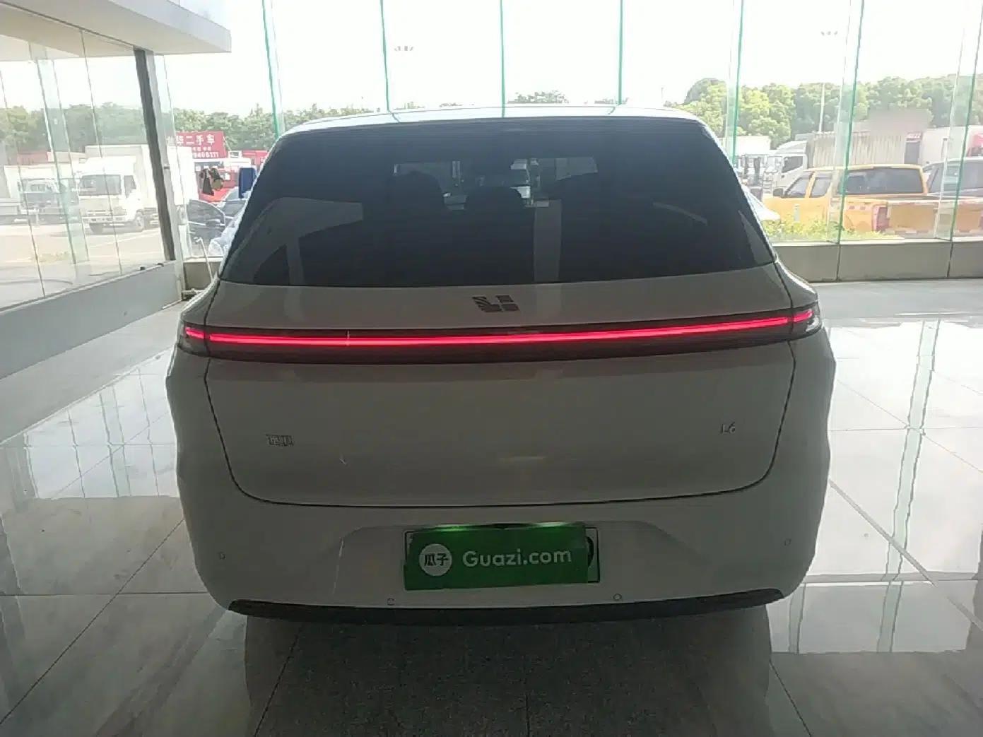 Used Li Auto L6 2025 Pro Smart Refresh Edition — миниатюра 5