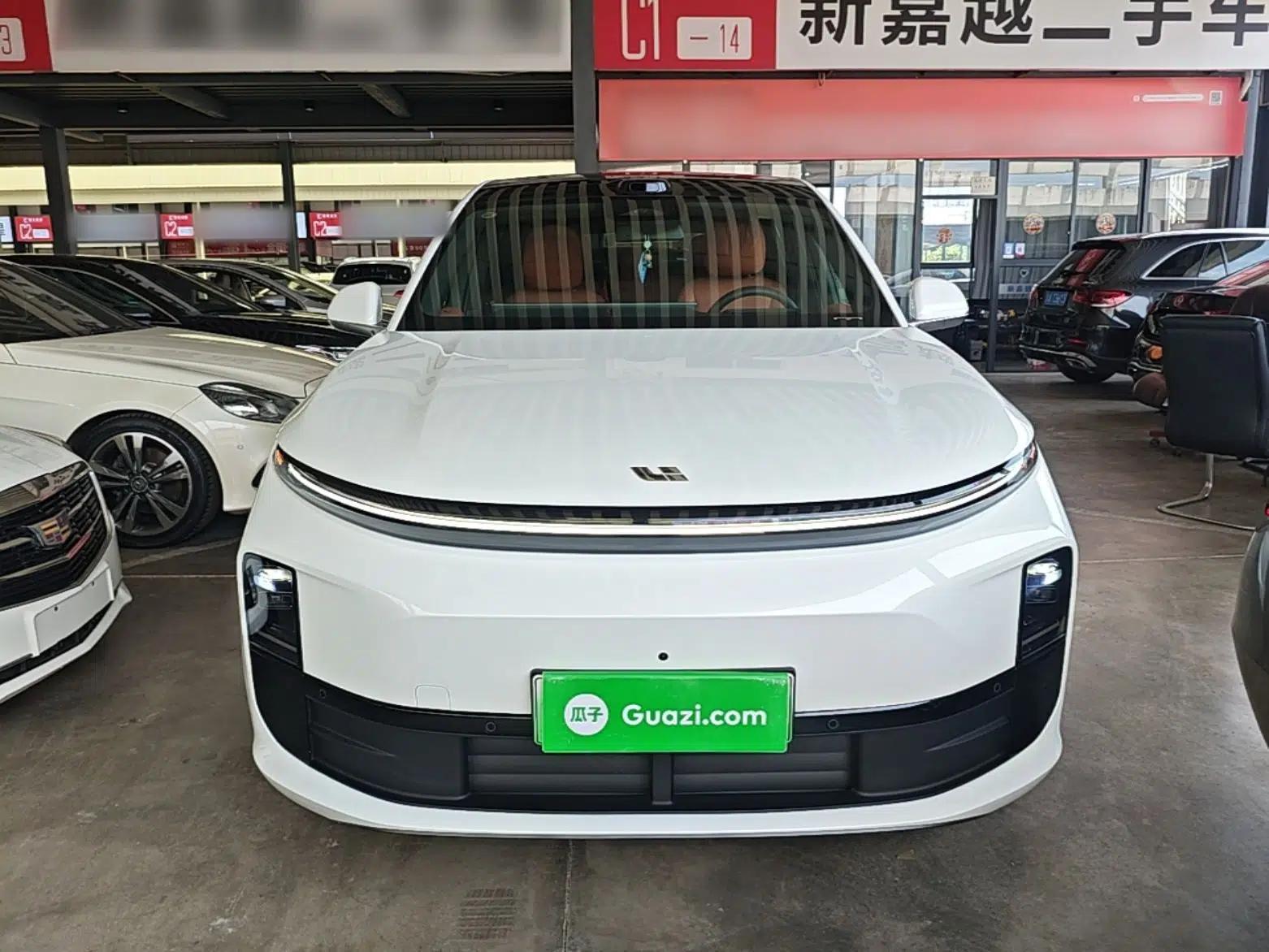 Used Li Auto L6 2025 Pro Smart Refresh Edition — миниатюра 2