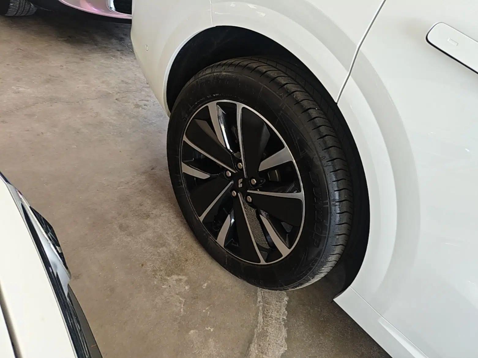 Used Li Auto L6 2025 Pro Smart Refresh Edition — миниатюра 11