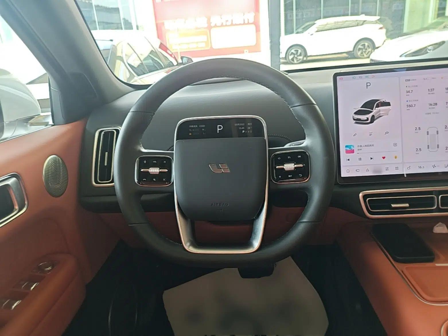 Used Li Auto L6 2025 Pro Smart Refresh Edition — миниатюра 18