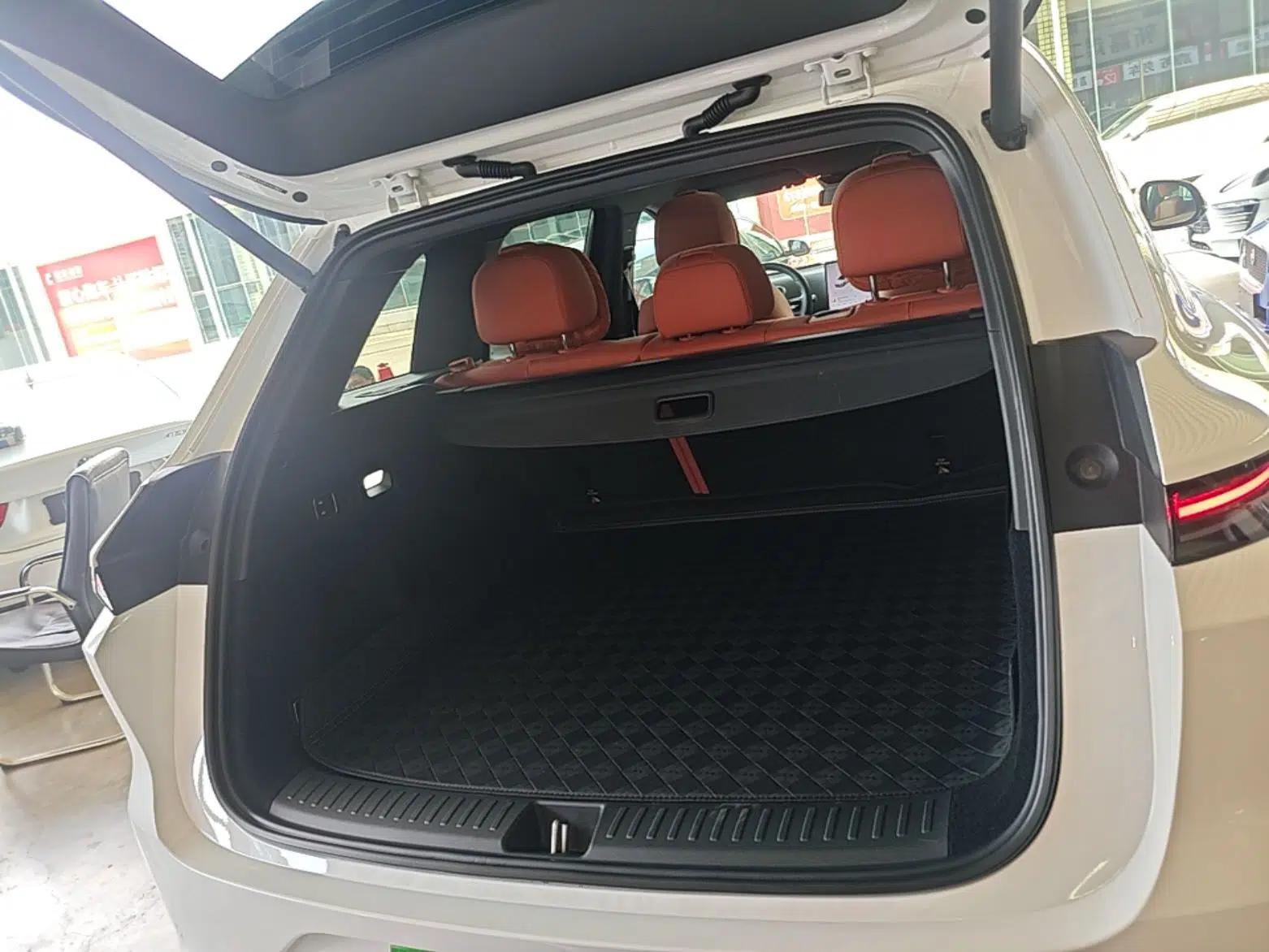 Used Li Auto L6 2025 Pro Smart Refresh Edition — миниатюра 27