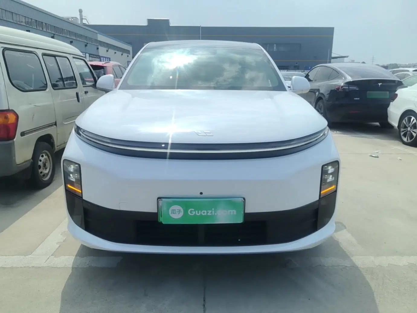 Used Li Auto L6 2024 Pro Model — миниатюра 2
