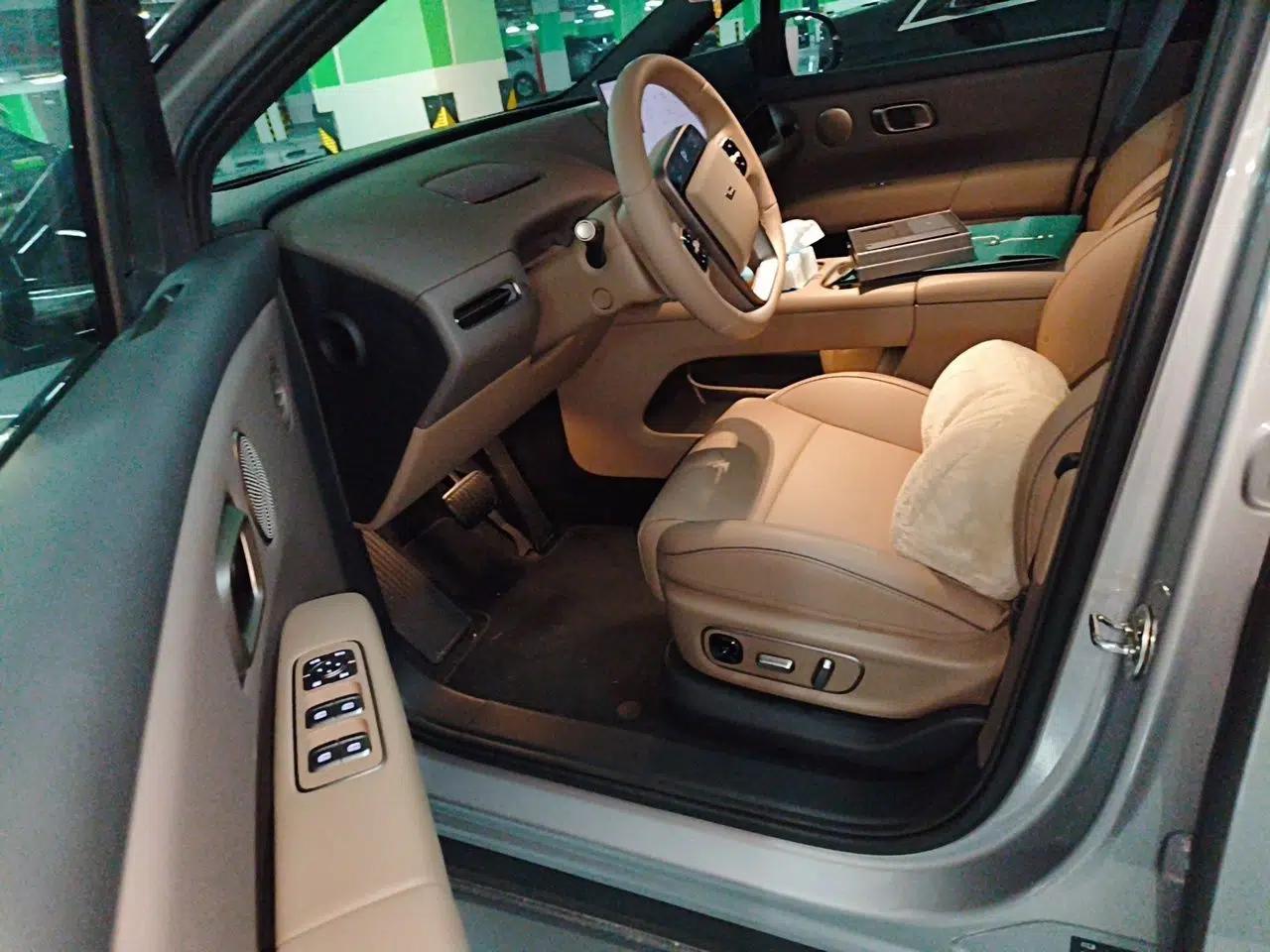 Used Li Auto i6 2025 Model Four-Wheel-Drive Standard Type — миниатюра 15