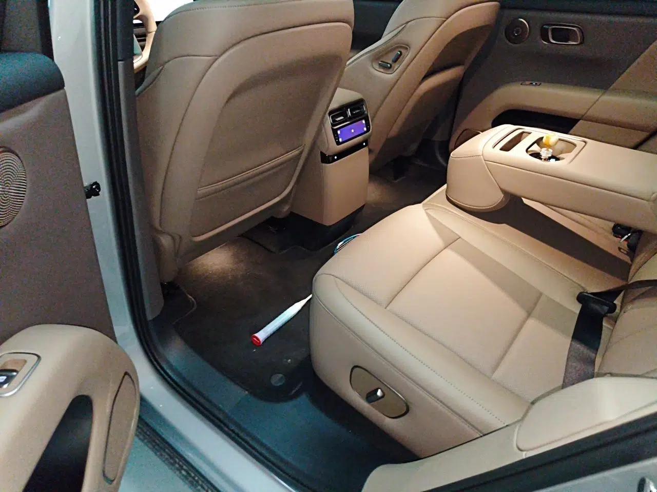 Used Li Auto i6 2025 Model Four-Wheel-Drive Standard Type — миниатюра 17