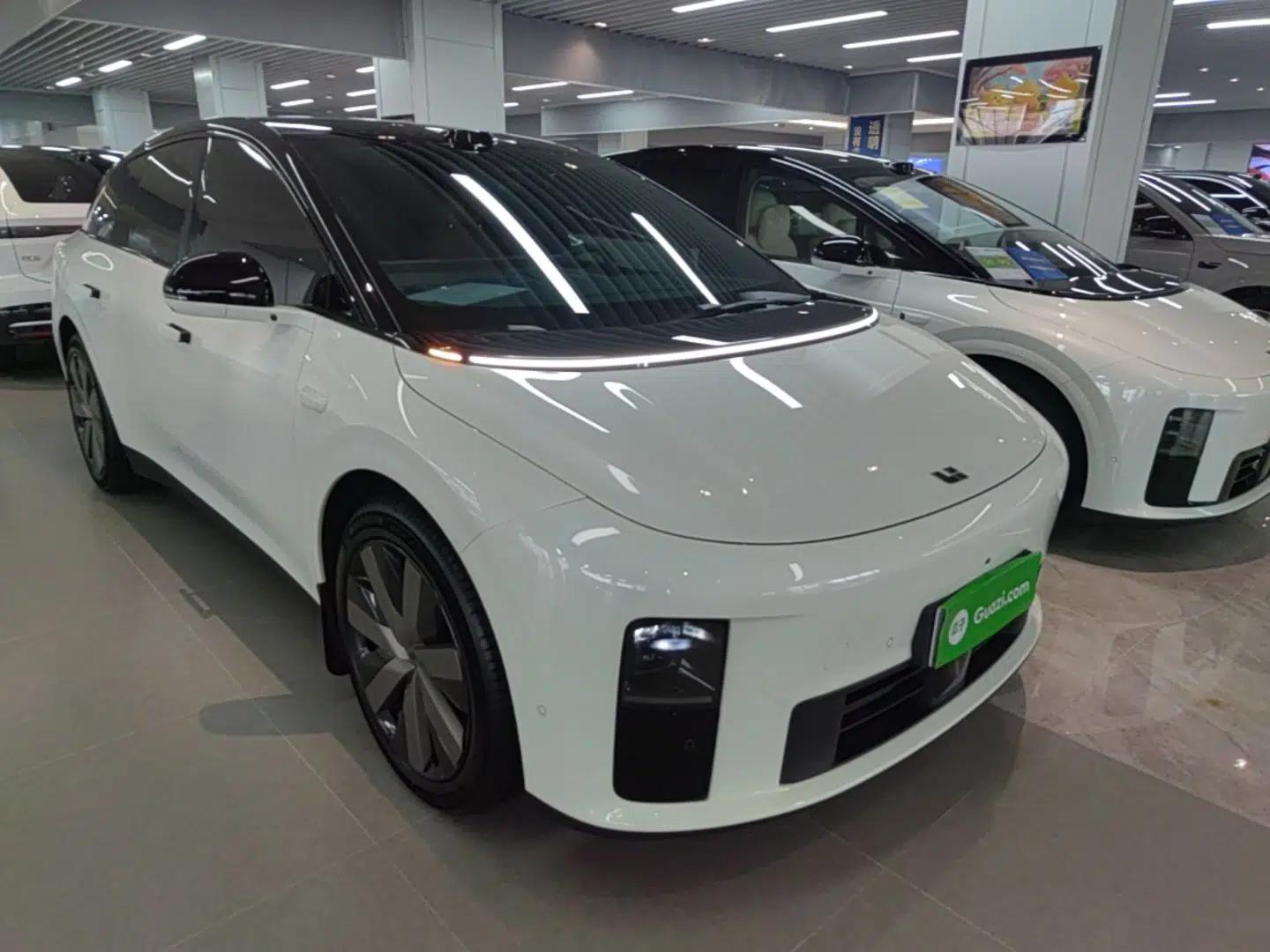 Used Li Auto i6 2025 Model Four-Wheel-Drive Standard Type — миниатюра 3