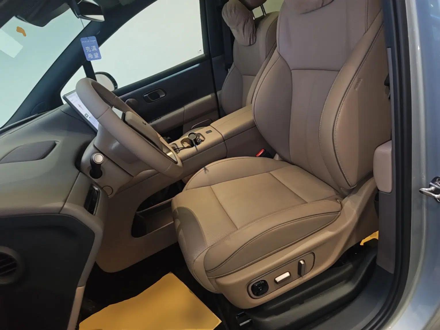 Used Li Auto i6 2025 Model Two-Wheel-Drive Standard Type — миниатюра 17