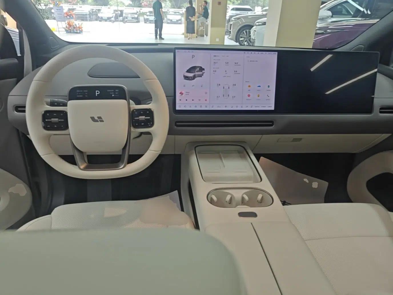 Used Li Auto i6 2025 Model Two-Wheel-Drive Standard Type — миниатюра 17