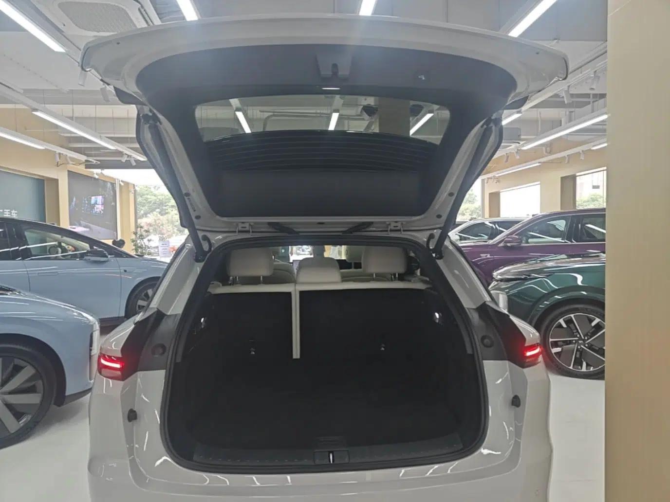 Used Li Auto i6 2025 Model Two-Wheel-Drive Standard Type — миниатюра 27