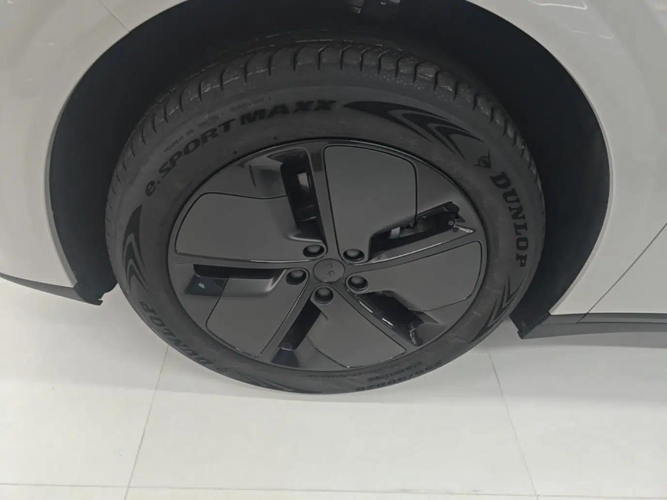 Used Li Auto i6 2025 Model Two-Wheel-Drive Standard Type — миниатюра 10