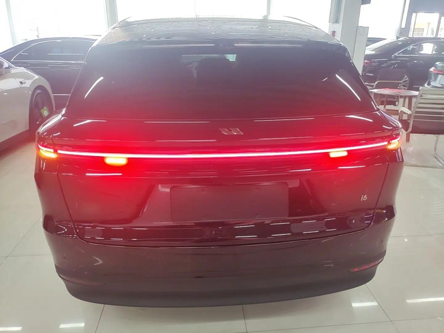 Used Li Auto i6 2025 Model Two-Wheel-Drive Standard Type — миниатюра 5