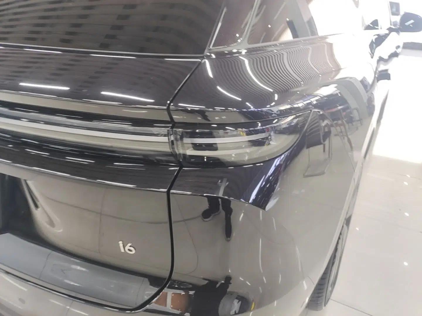 Used Li Auto i6 2025 Model Two-Wheel-Drive Standard Type — миниатюра 9