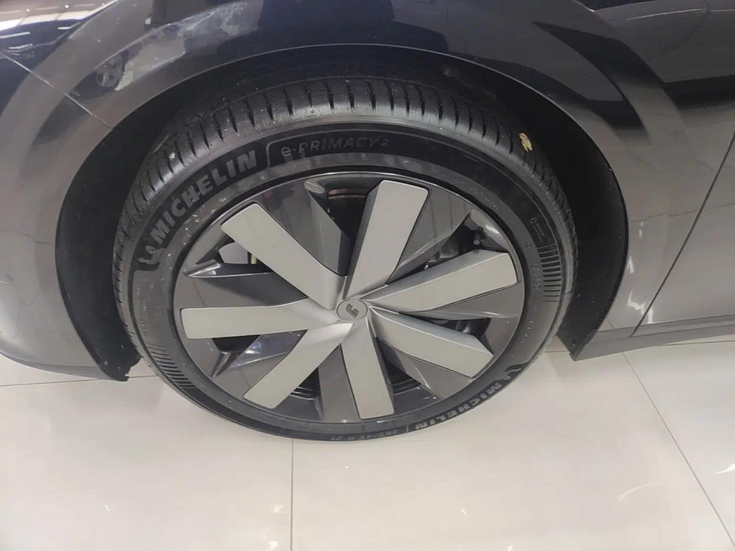 Used Li Auto i6 2025 Model Two-Wheel-Drive Standard Type — миниатюра 10