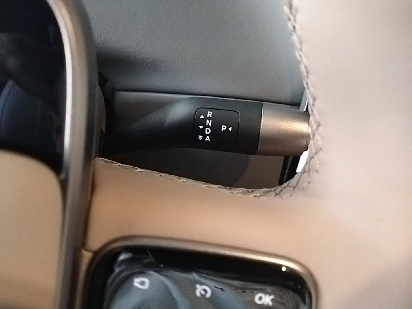 Used Li Auto i6 2025 Model Two-Wheel-Drive Standard Type — миниатюра 21