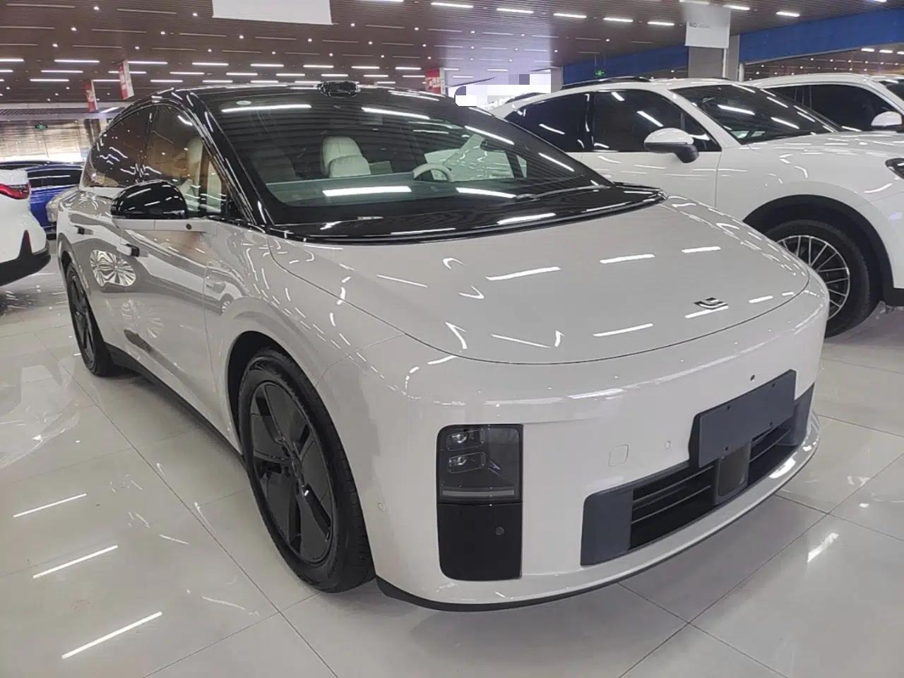 Used Li Auto i6 2025 Model Two-Wheel-Drive Standard Type — миниатюра 3