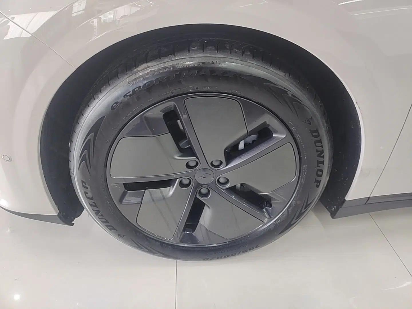 Used Li Auto i6 2025 Model Two-Wheel-Drive Standard Type — миниатюра 10
