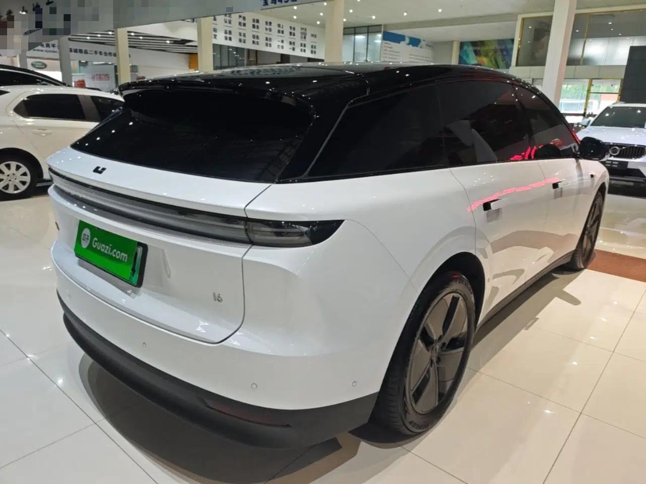 Used Li Auto i6 2025 Model Two-Wheel-Drive Standard Type — миниатюра 6