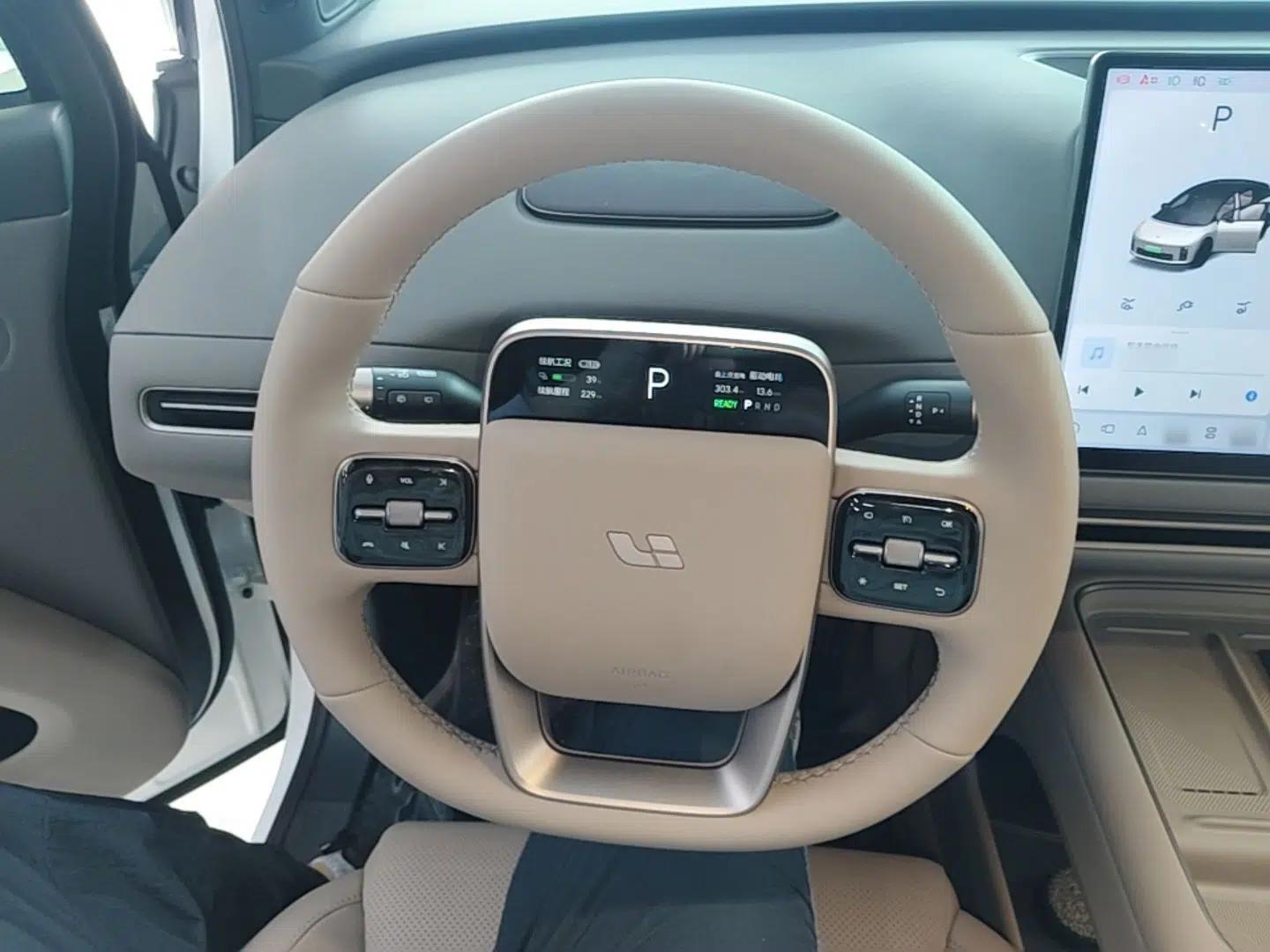 Used Li Auto i6 2025 Model Two-Wheel-Drive Standard Type — миниатюра 13