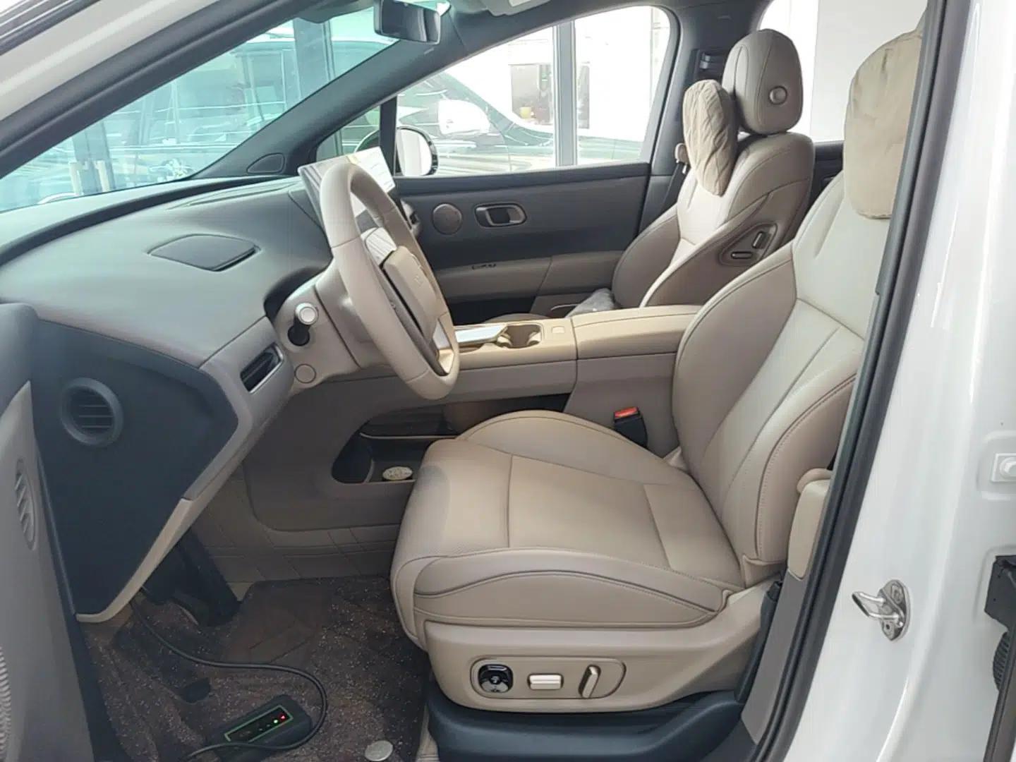 Used Li Auto i6 2025 Model Two-Wheel-Drive Standard Type — миниатюра 17