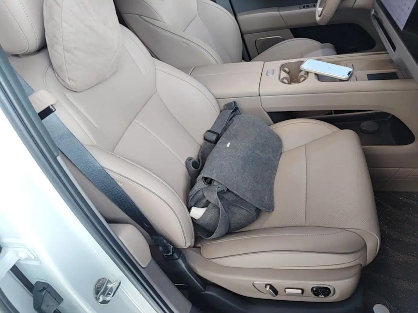 Used Li Auto i6 2025 Model Two-Wheel-Drive Standard Type — миниатюра 19