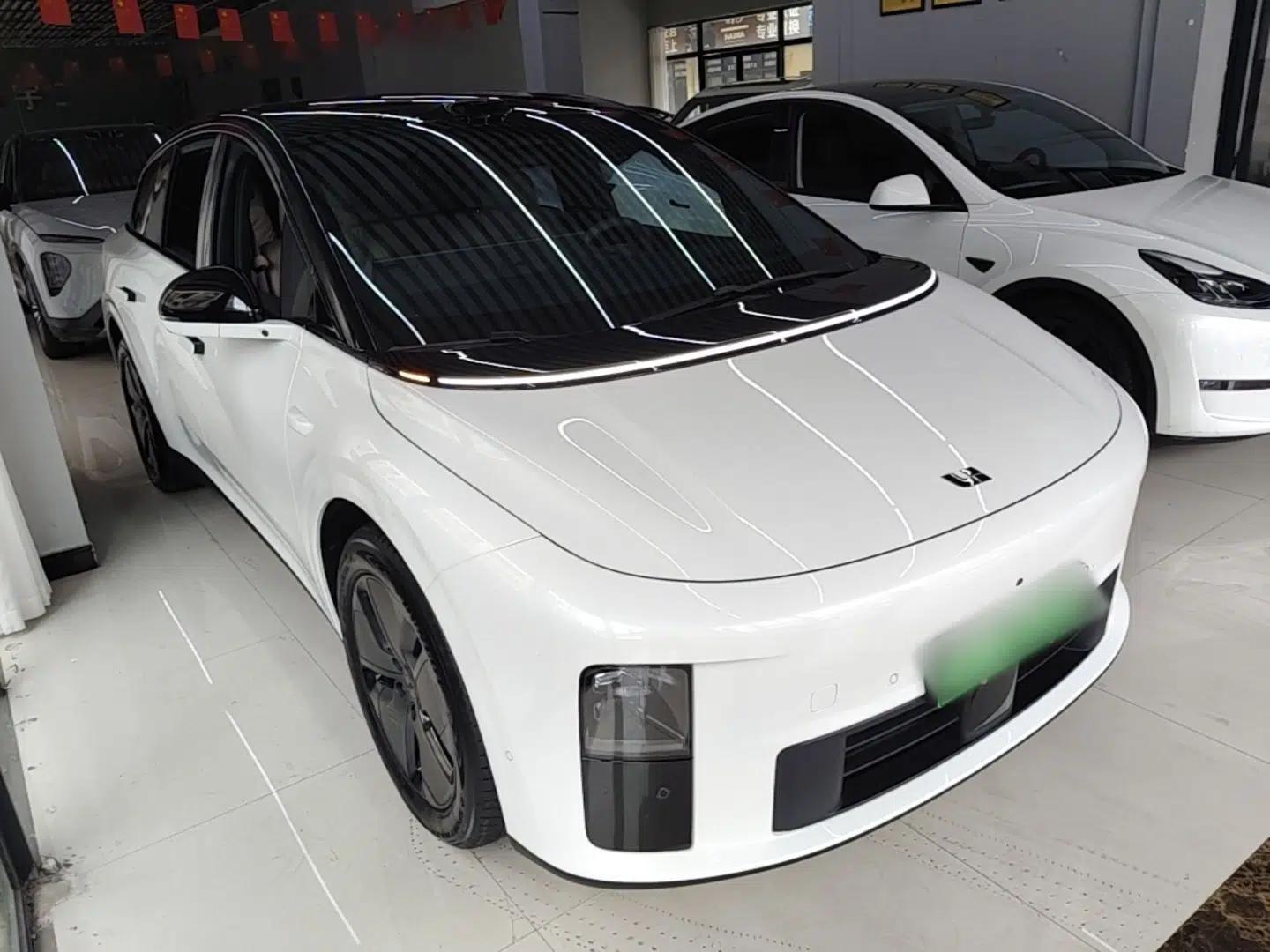 Used Li Auto i6 2025 Model Two-Wheel-Drive Standard Type — миниатюра 3