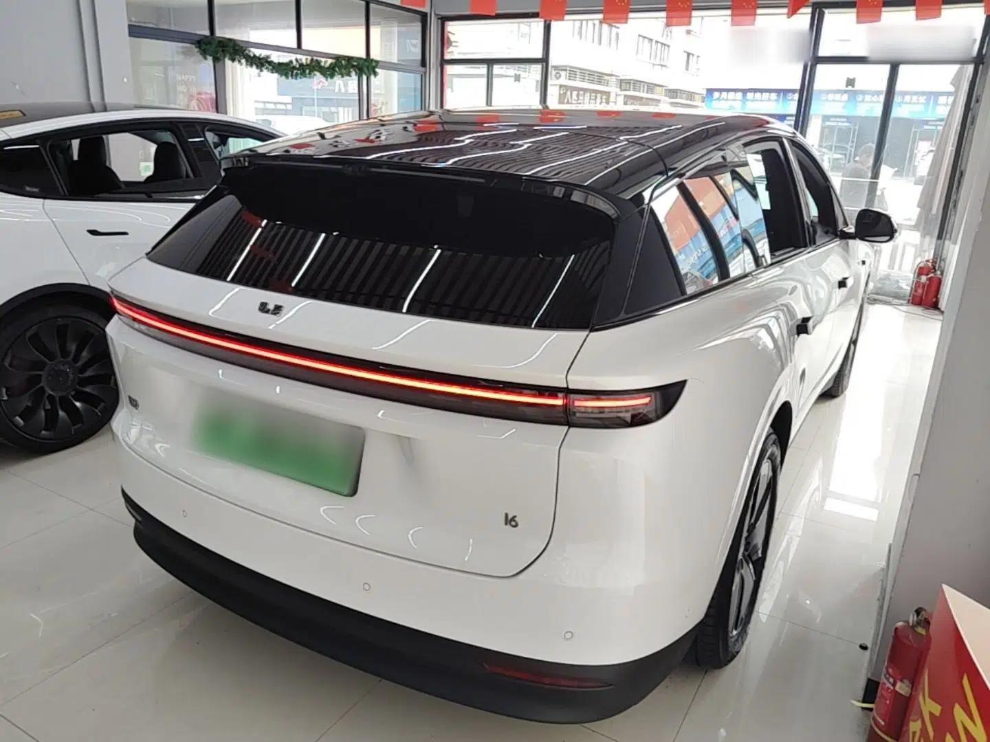 Used Li Auto i6 2025 Model Two-Wheel-Drive Standard Type — миниатюра 6