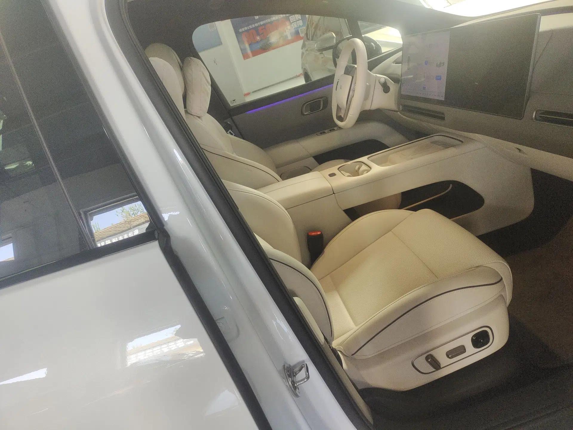 Used Li Auto i6 2025 Model Two-Wheel-Drive Standard Type — миниатюра 20