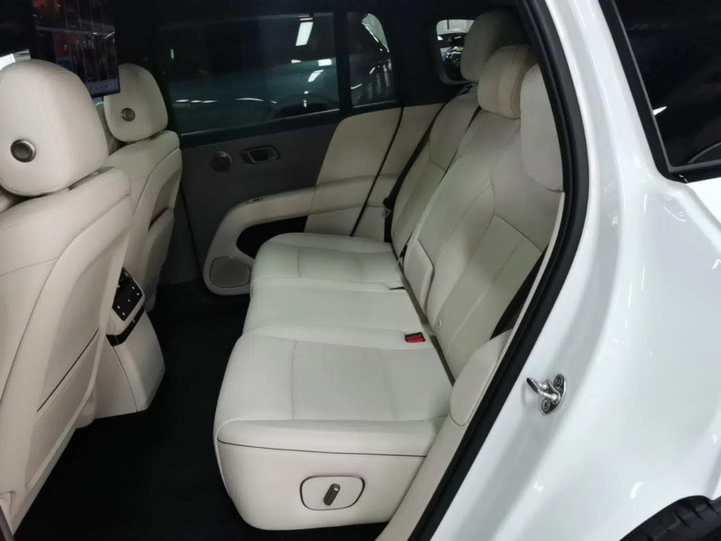 Used Li Auto i6 2025 Model Four-Wheel-Drive Standard Type — миниатюра 25